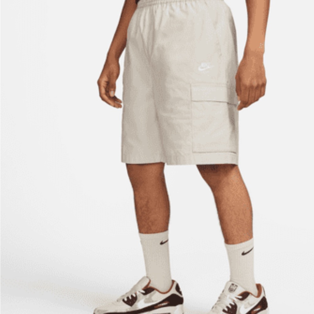 Men's Woven Cargo Shorts
Light Orewood Brown/White
Size S